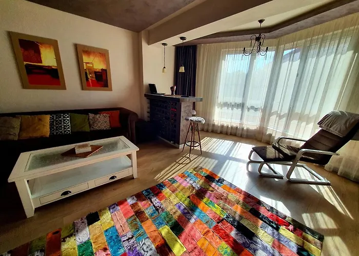 Majestic Residence *